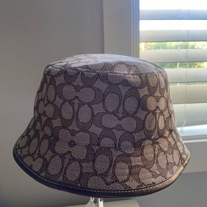 Coach Bucket hat
